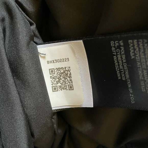 The North Face Men’s Gotham III Waterproof Jacket - Picture 9 of 10